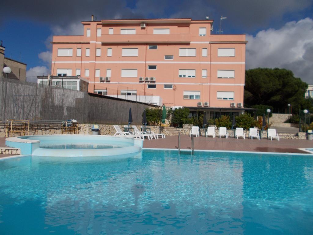 Hotel Maremonti Vico Del Gargano Exterior photo