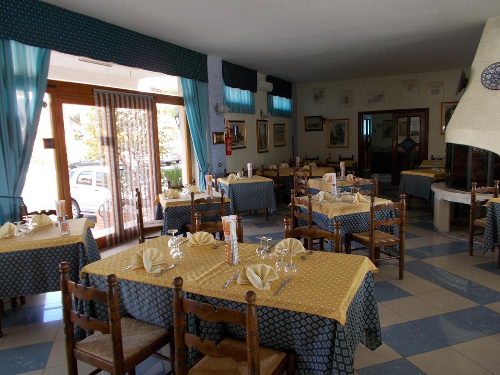 Hotel Maremonti Vico Del Gargano Exterior photo